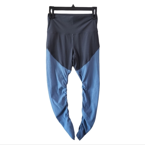 Zyia Active Colorblock Baby Blue Gray Leggings - Picture 1 of 4